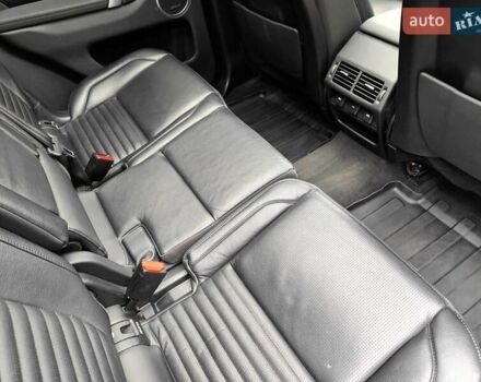 Белый Ленд Ровер Discovery Sport, объемом двигателя 2 л и пробегом 72 тыс. км за 22990 $, фото 58 на Automoto.ua