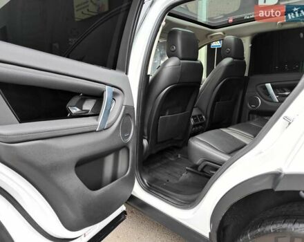 Белый Ленд Ровер Discovery Sport, объемом двигателя 2 л и пробегом 72 тыс. км за 22990 $, фото 41 на Automoto.ua