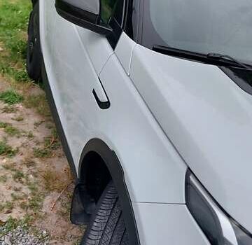 Белый Ленд Ровер Discovery Sport, объемом двигателя 2 л и пробегом 131 тыс. км за 27999 $, фото 28 на Automoto.ua