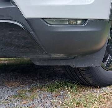 Белый Ленд Ровер Discovery Sport, объемом двигателя 2 л и пробегом 131 тыс. км за 27999 $, фото 31 на Automoto.ua