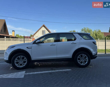 Белый Ленд Ровер Discovery Sport, объемом двигателя 2 л и пробегом 40 тыс. км за 32000 $, фото 1 на Automoto.ua