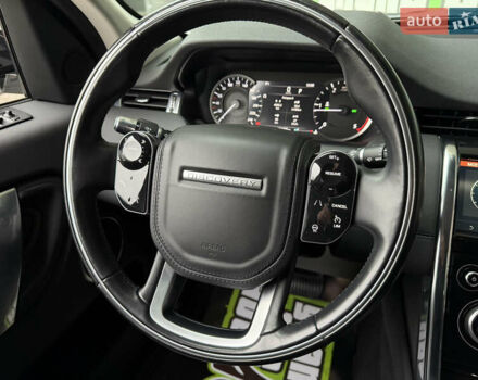 Белый Ленд Ровер Discovery Sport, объемом двигателя 2 л и пробегом 64 тыс. км за 31500 $, фото 12 на Automoto.ua