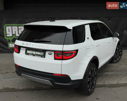 Белый Ленд Ровер Discovery Sport, объемом двигателя 2 л и пробегом 64 тыс. км за 31500 $, фото 63 на Automoto.ua
