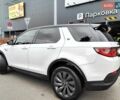 Белый Ленд Ровер Discovery Sport, объемом двигателя 2 л и пробегом 72 тыс. км за 22990 $, фото 13 на Automoto.ua