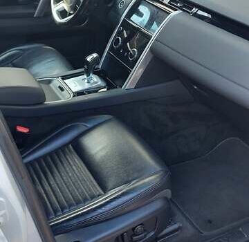 Белый Ленд Ровер Discovery Sport, объемом двигателя 2 л и пробегом 131 тыс. км за 27999 $, фото 57 на Automoto.ua