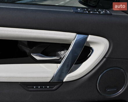 Білий Ленд Ровер Discovery Sport, об'ємом двигуна 2 л та пробігом 37 тис. км за 35000 $, фото 28 на Automoto.ua