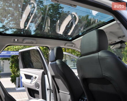 Білий Ленд Ровер Discovery Sport, об'ємом двигуна 2 л та пробігом 37 тис. км за 35000 $, фото 21 на Automoto.ua
