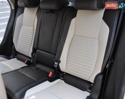 Білий Ленд Ровер Discovery Sport, об'ємом двигуна 2 л та пробігом 37 тис. км за 35000 $, фото 19 на Automoto.ua