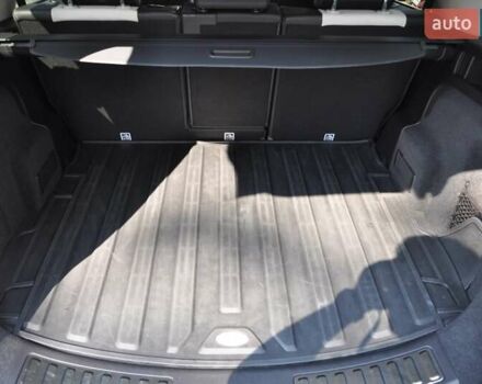 Білий Ленд Ровер Discovery Sport, об'ємом двигуна 2 л та пробігом 37 тис. км за 35000 $, фото 8 на Automoto.ua