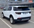 Білий Ленд Ровер Discovery Sport, об'ємом двигуна 2 л та пробігом 93 тис. км за 26000 $, фото 1 на Automoto.ua