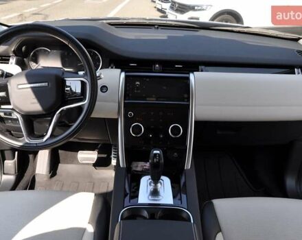 Білий Ленд Ровер Discovery Sport, об'ємом двигуна 2 л та пробігом 37 тис. км за 35000 $, фото 31 на Automoto.ua