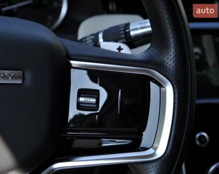 Білий Ленд Ровер Discovery Sport, об'ємом двигуна 2 л та пробігом 37 тис. км за 35000 $, фото 34 на Automoto.ua