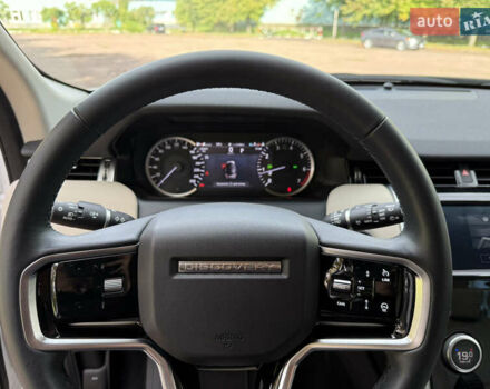 Белый Ленд Ровер Discovery Sport, объемом двигателя 2 л и пробегом 26 тыс. км за 39950 $, фото 13 на Automoto.ua