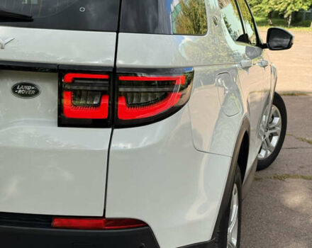 Белый Ленд Ровер Discovery Sport, объемом двигателя 2 л и пробегом 26 тыс. км за 39950 $, фото 8 на Automoto.ua
