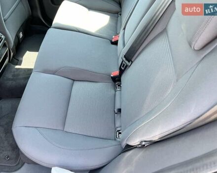 Білий Ленд Ровер Discovery Sport, об'ємом двигуна 2 л та пробігом 13 тис. км за 43748 $, фото 7 на Automoto.ua