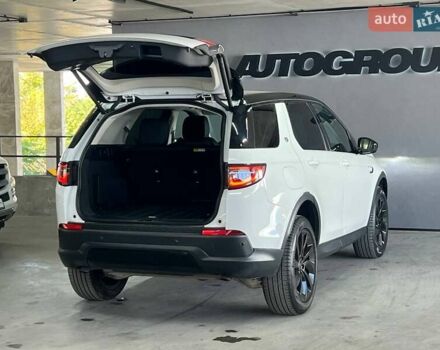 Белый Ленд Ровер Discovery Sport, объемом двигателя 2 л и пробегом 18 тыс. км за 42500 $, фото 6 на Automoto.ua