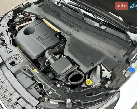 Белый Ленд Ровер Discovery Sport, объемом двигателя 1.5 л и пробегом 18 тыс. км за 65900 $, фото 35 на Automoto.ua