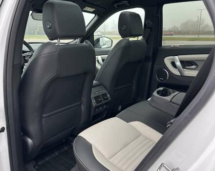 Белый Ленд Ровер Discovery Sport, объемом двигателя 1.5 л и пробегом 18 тыс. км за 65900 $, фото 19 на Automoto.ua
