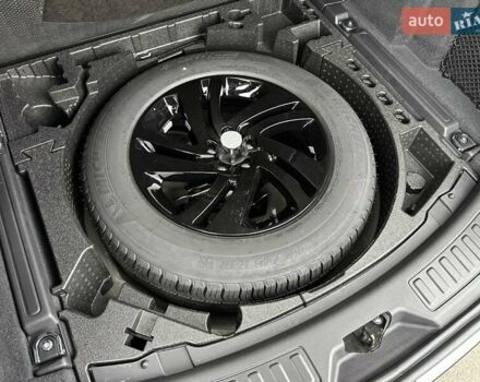 Белый Ленд Ровер Discovery Sport, объемом двигателя 1.5 л и пробегом 18 тыс. км за 65900 $, фото 34 на Automoto.ua