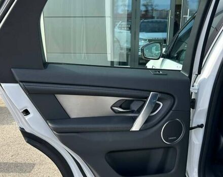 Белый Ленд Ровер Discovery Sport, объемом двигателя 2 л и пробегом 5 тыс. км за 66566 $, фото 22 на Automoto.ua