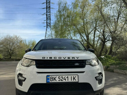 Білий Ленд Ровер Discovery Sport, об'ємом двигуна 2 л та пробігом 106 тис. км за 22700 $, фото 1 на Automoto.ua