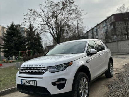 Белый Ленд Ровер Discovery Sport, объемом двигателя 2 л и пробегом 180 тыс. км за 17500 $, фото 1 на Automoto.ua