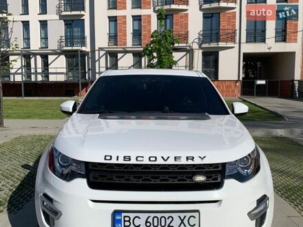 Белый Ленд Ровер Discovery Sport, объемом двигателя 2 л и пробегом 104 тыс. км за 21500 $, фото 1 на Automoto.ua