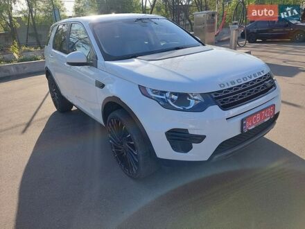 Белый Ленд Ровер Discovery Sport, объемом двигателя 2 л и пробегом 122 тыс. км за 12199 $, фото 1 на Automoto.ua