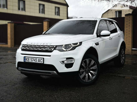 Білий Ленд Ровер Discovery Sport, об'ємом двигуна 2 л та пробігом 49 тис. км за 31999 $, фото 1 на Automoto.ua