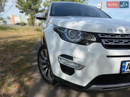 Белый Ленд Ровер Discovery Sport, объемом двигателя 2 л и пробегом 98 тыс. км за 17800 $, фото 1 на Automoto.ua