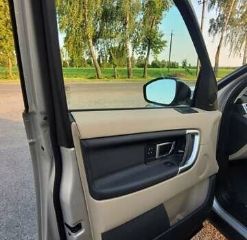 Бежевый Ленд Ровер Discovery Sport, объемом двигателя 2 л и пробегом 117 тыс. км за 19500 $, фото 22 на Automoto.ua