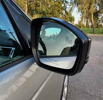 Бежевый Ленд Ровер Discovery Sport, объемом двигателя 2 л и пробегом 117 тыс. км за 19500 $, фото 61 на Automoto.ua