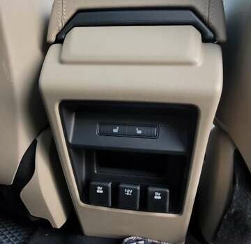 Бежевый Ленд Ровер Discovery Sport, объемом двигателя 2 л и пробегом 117 тыс. км за 19500 $, фото 49 на Automoto.ua