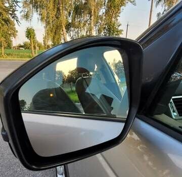 Бежевый Ленд Ровер Discovery Sport, объемом двигателя 2 л и пробегом 117 тыс. км за 19500 $, фото 60 на Automoto.ua