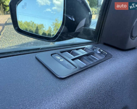 Бежевый Ленд Ровер Discovery Sport, объемом двигателя 2 л и пробегом 95 тыс. км за 31111 $, фото 44 на Automoto.ua