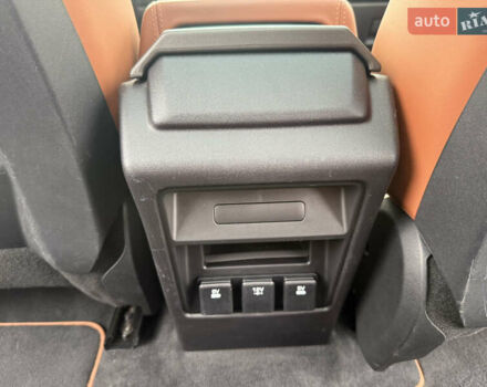 Черный Ленд Ровер Discovery Sport, объемом двигателя 2 л и пробегом 130 тыс. км за 18500 $, фото 48 на Automoto.ua