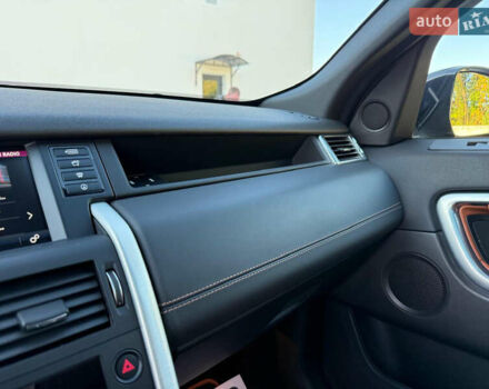 Черный Ленд Ровер Discovery Sport, объемом двигателя 2 л и пробегом 128 тыс. км за 19500 $, фото 39 на Automoto.ua