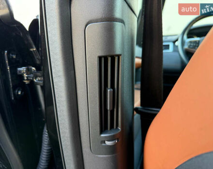 Черный Ленд Ровер Discovery Sport, объемом двигателя 2 л и пробегом 128 тыс. км за 19500 $, фото 49 на Automoto.ua