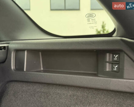 Черный Ленд Ровер Discovery Sport, объемом двигателя 2 л и пробегом 130 тыс. км за 18500 $, фото 37 на Automoto.ua