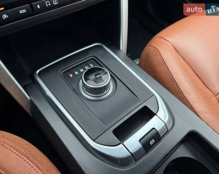 Черный Ленд Ровер Discovery Sport, объемом двигателя 2 л и пробегом 213 тыс. км за 16490 $, фото 21 на Automoto.ua