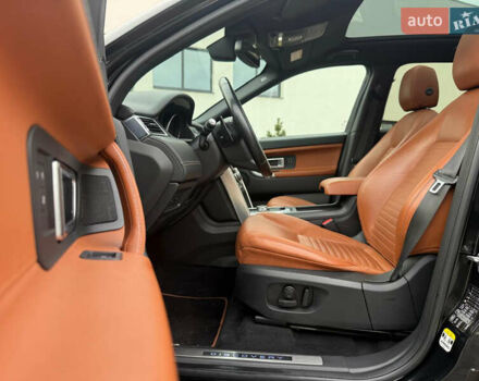 Черный Ленд Ровер Discovery Sport, объемом двигателя 2 л и пробегом 130 тыс. км за 18700 $, фото 24 на Automoto.ua