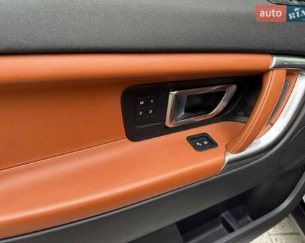 Черный Ленд Ровер Discovery Sport, объемом двигателя 2 л и пробегом 213 тыс. км за 16490 $, фото 13 на Automoto.ua