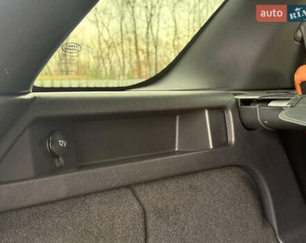 Черный Ленд Ровер Discovery Sport, объемом двигателя 2 л и пробегом 130 тыс. км за 18700 $, фото 57 на Automoto.ua