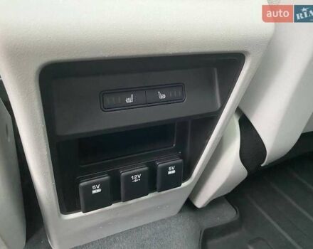 Черный Ленд Ровер Discovery Sport, объемом двигателя 2 л и пробегом 195 тыс. км за 17200 $, фото 18 на Automoto.ua