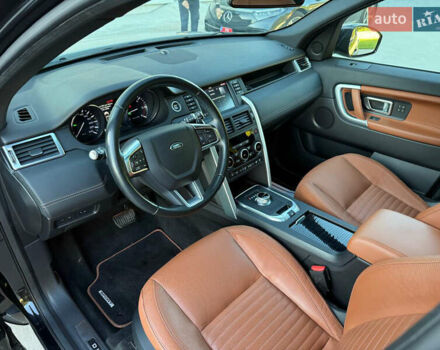 Черный Ленд Ровер Discovery Sport, объемом двигателя 2 л и пробегом 128 тыс. км за 19500 $, фото 25 на Automoto.ua