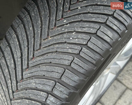 Черный Ленд Ровер Discovery Sport, объемом двигателя 2 л и пробегом 130 тыс. км за 18500 $, фото 19 на Automoto.ua