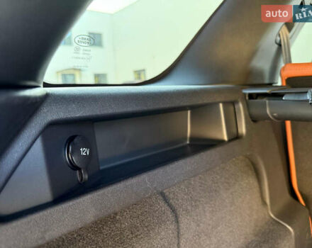 Черный Ленд Ровер Discovery Sport, объемом двигателя 2 л и пробегом 128 тыс. км за 19500 $, фото 69 на Automoto.ua