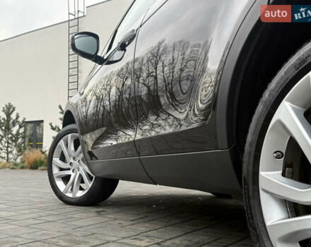 Черный Ленд Ровер Discovery Sport, объемом двигателя 2 л и пробегом 130 тыс. км за 18700 $, фото 12 на Automoto.ua