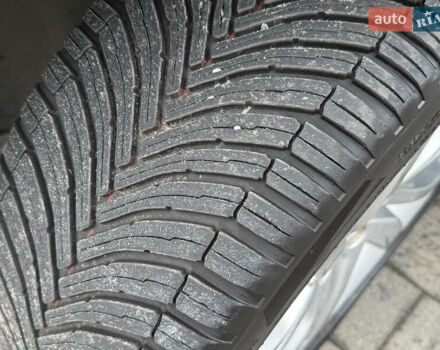 Черный Ленд Ровер Discovery Sport, объемом двигателя 2 л и пробегом 130 тыс. км за 18700 $, фото 15 на Automoto.ua