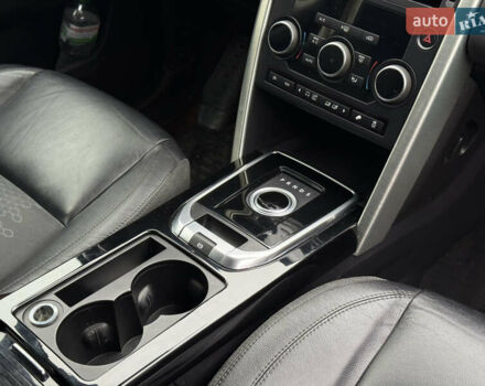 Черный Ленд Ровер Discovery Sport, объемом двигателя 2 л и пробегом 129 тыс. км за 17600 $, фото 8 на Automoto.ua